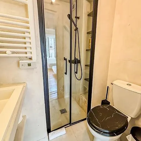 Saint Nico Captain 5 Min To Port, Train Station & Apartamento