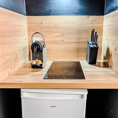 Apartment Saint Nico Captain 5 Min To Port, Train Station &